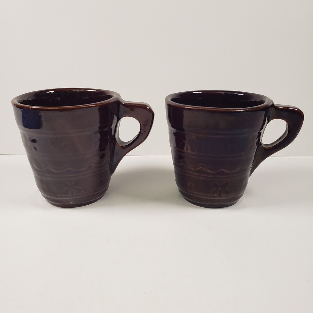 Vintage USA Pottery Chocolate‎ Brown Embossed Wave Star Coffee Mugs Set of 2